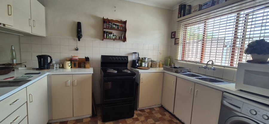 2 Bedroom Property for Sale in Table View Western Cape